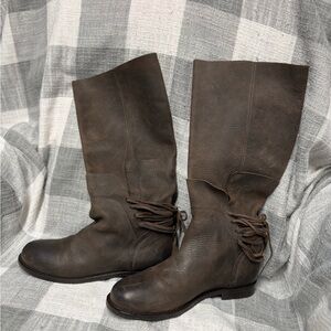Simply Vera Vera Wang Brown Winter Boots